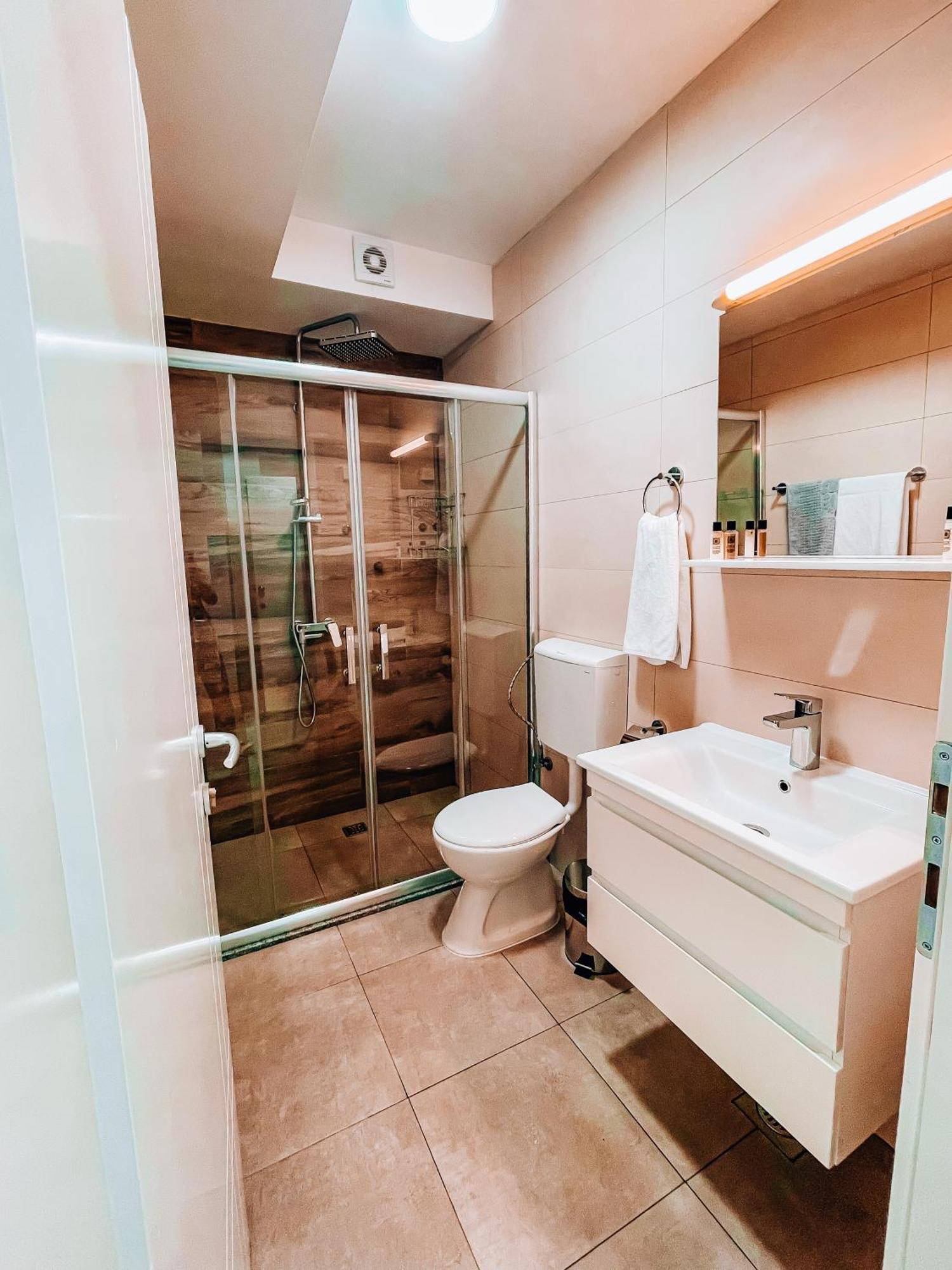 Astoria Struga Apartment ภายนอก รูปภาพ